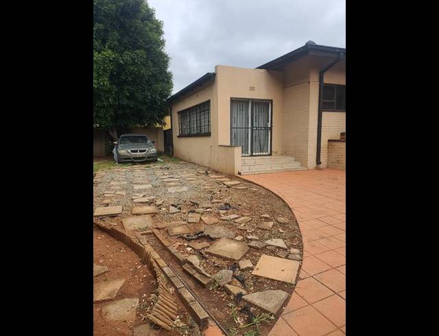 3 BEDROOM HOUSE FOR SALE IN FLORIDA